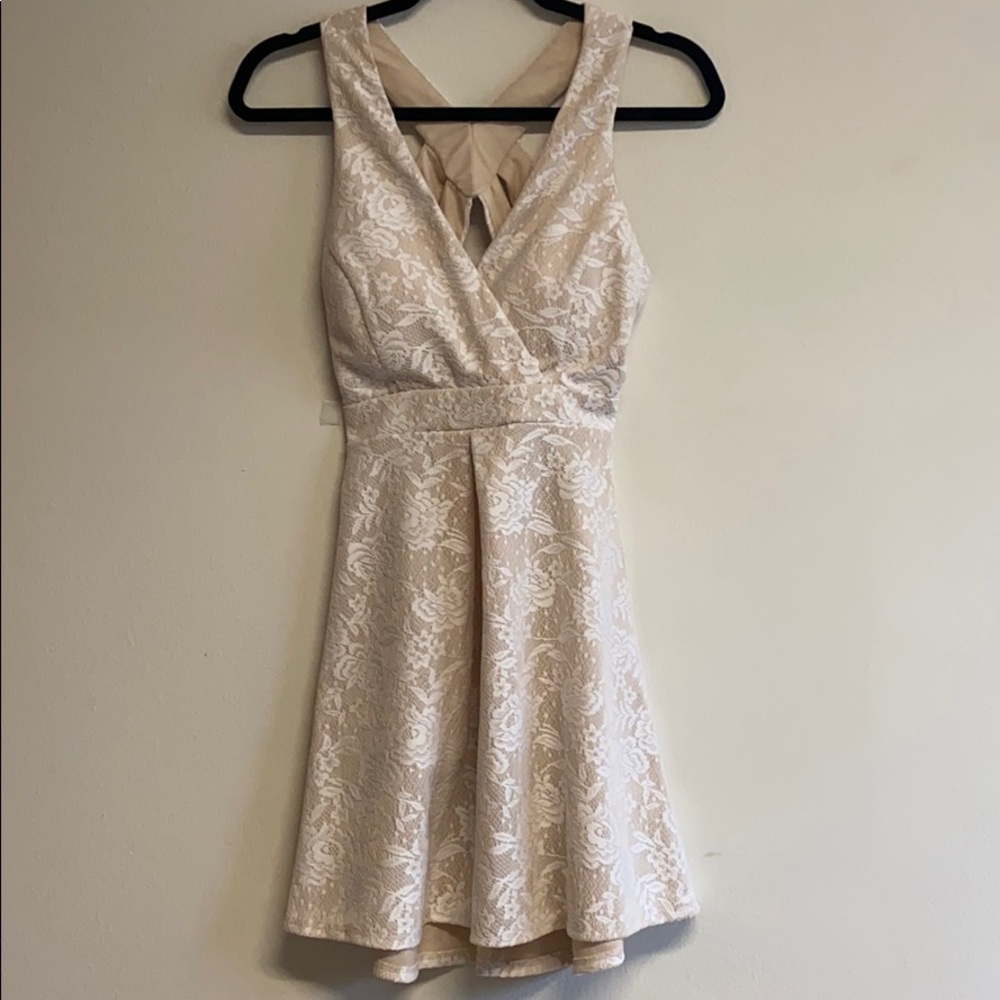 Speechless women’s lace dress